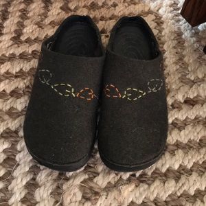 Woolrich slides clogs slippers